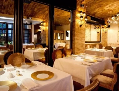 Έντεκα ψυχολογικά «τρικ» που εφαρμόζουν τα εστιατόρια για να ξοδεύετε περισσότερα χρήματα